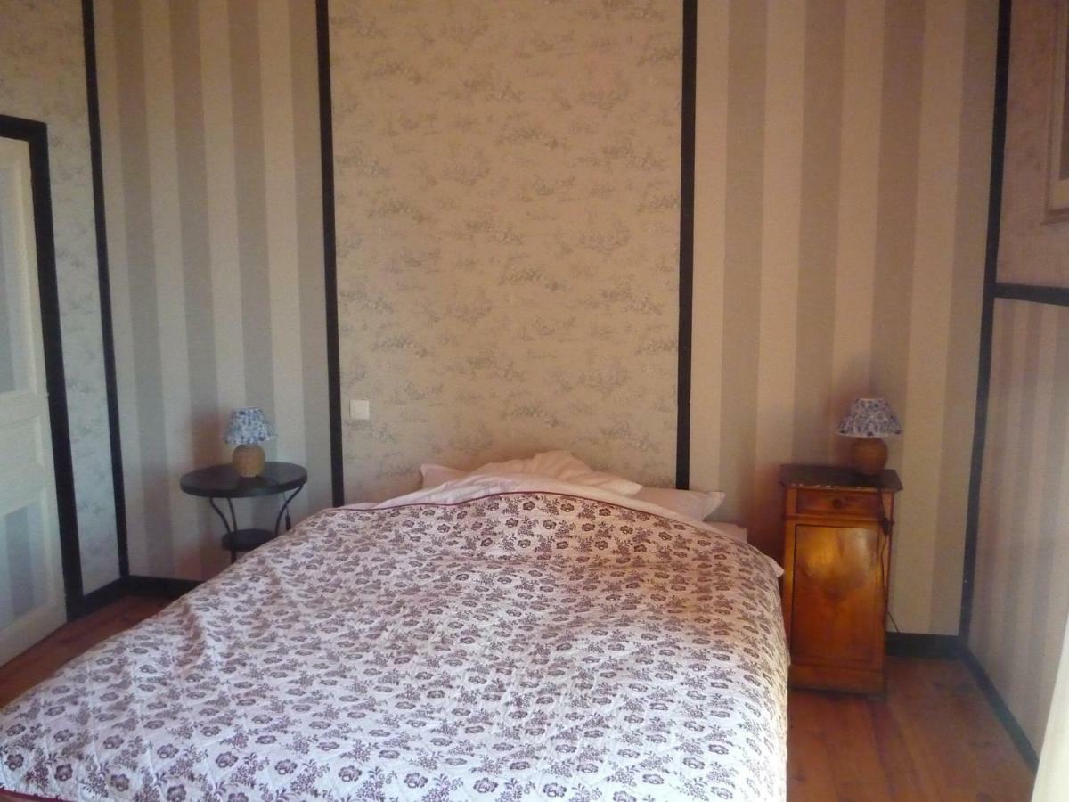 Aux Caprices des Dieux Marnes Extérieur photo